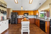 13640 Bayview Rd, Mount Vernon, WA 98273