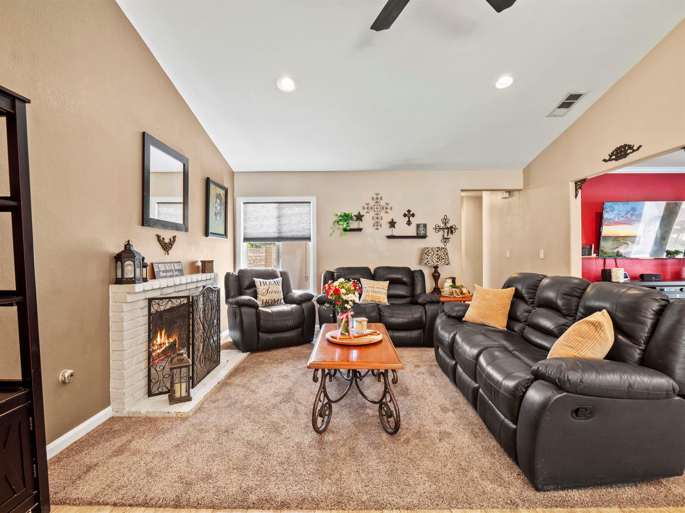 15242 Poppy Meadow St, Canyon Country, CA 91387