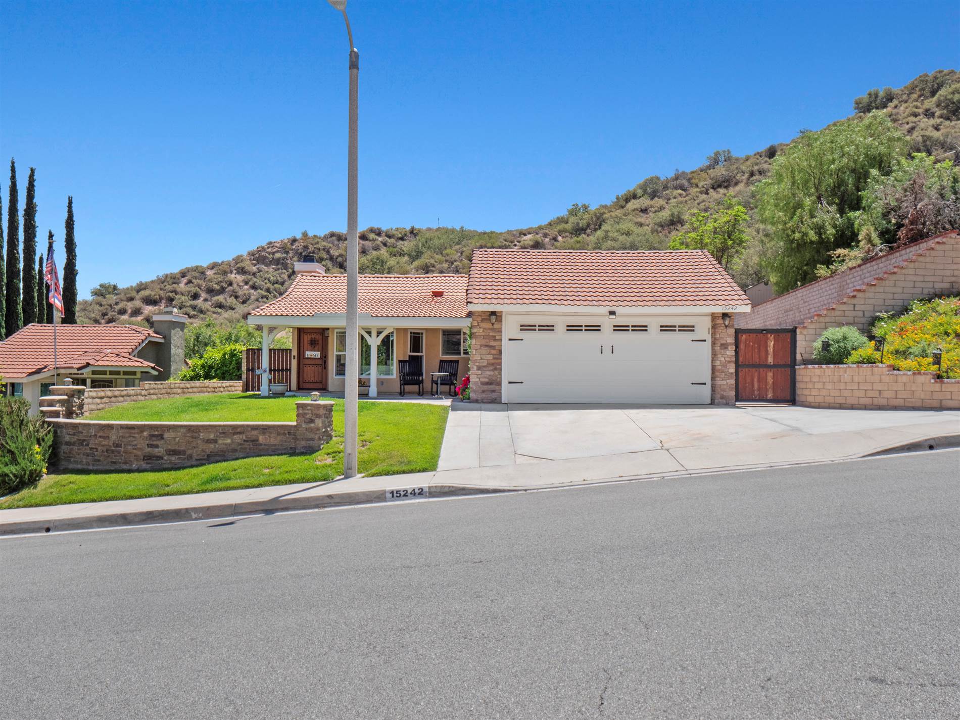 15242 Poppy Meadow St, Canyon Country, CA 91387