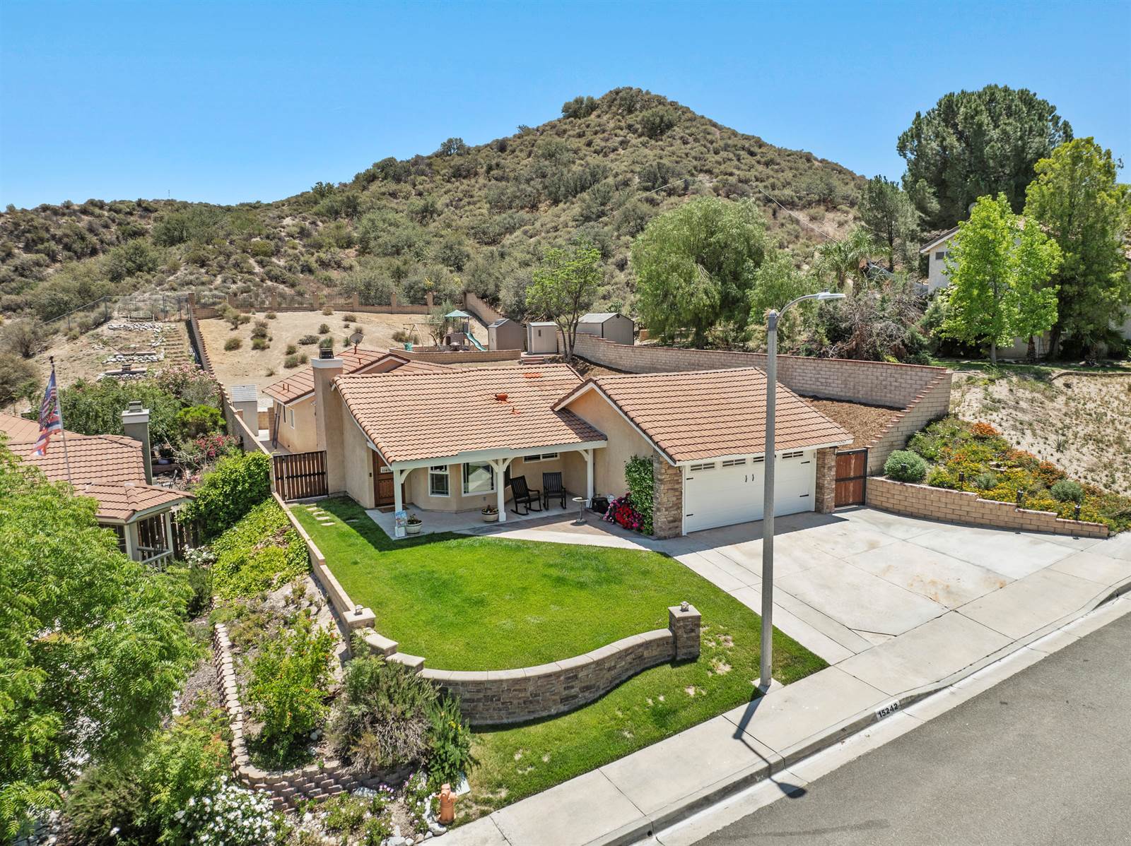 15242 Poppy Meadow St, Canyon Country, CA 91387