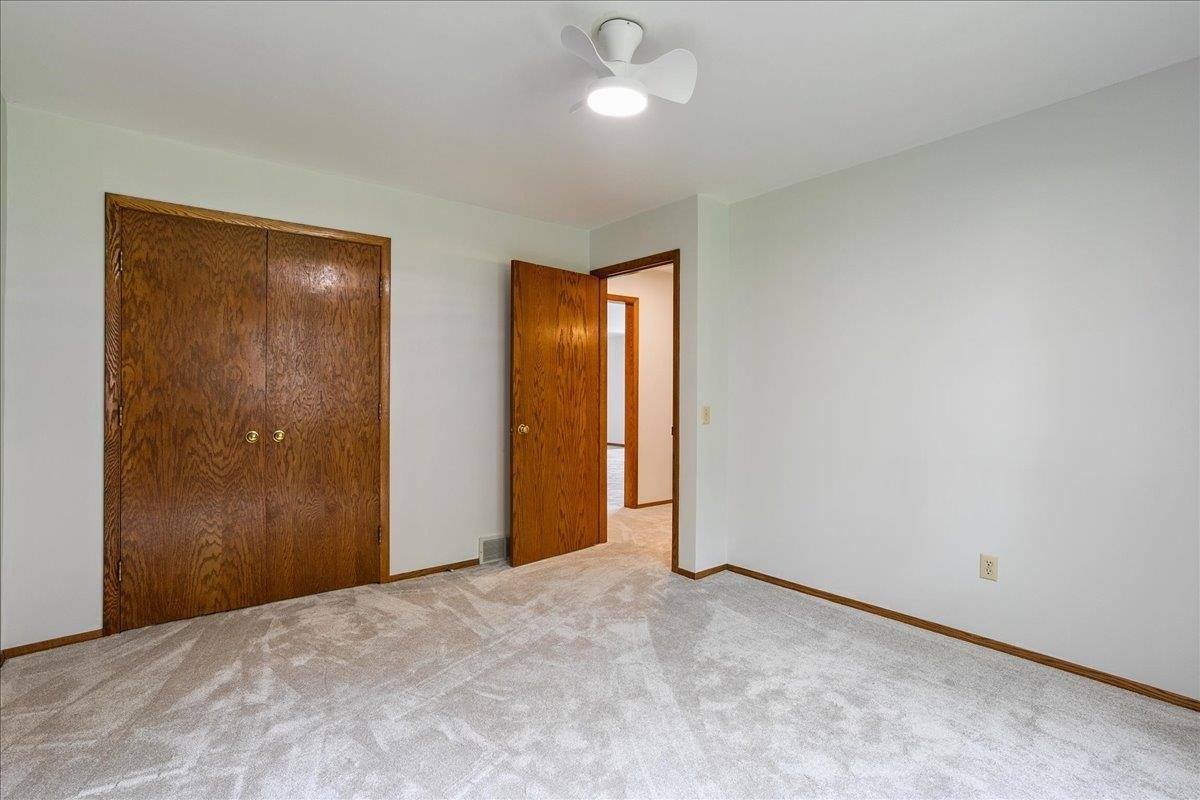 1000 W Chapel Street, Marshfield, WI 54449