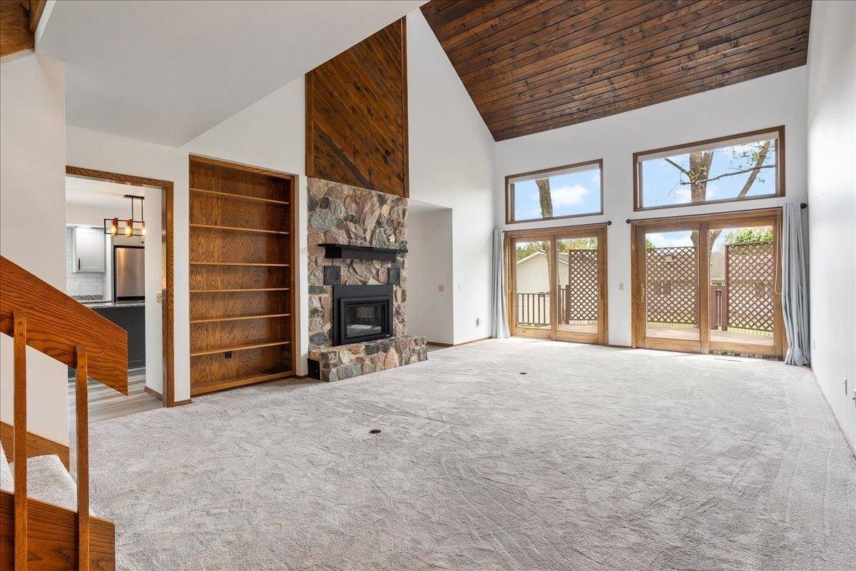 1000 W Chapel Street, Marshfield, WI 54449