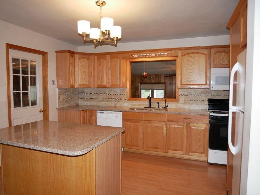 12589 Perry Road, Battle Creek, MI 49015