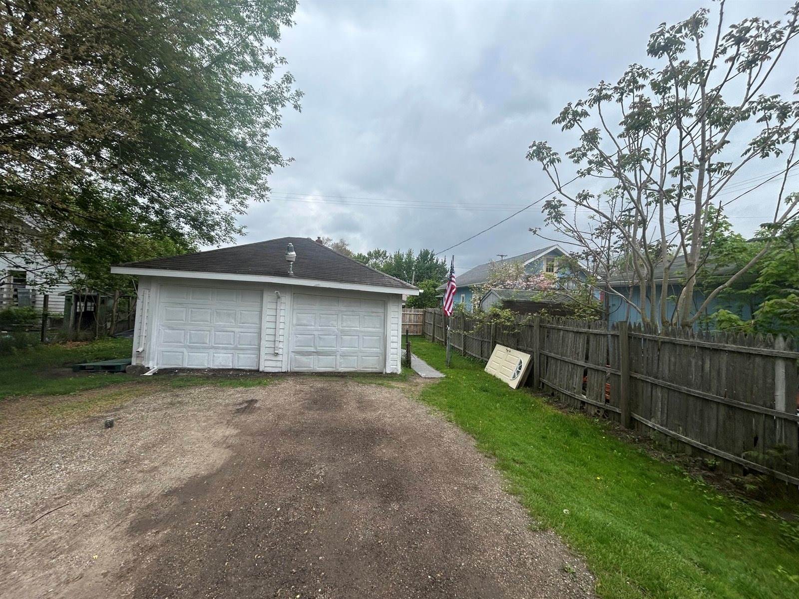 172 Goguac Street West, Battle Creek, MI 49015