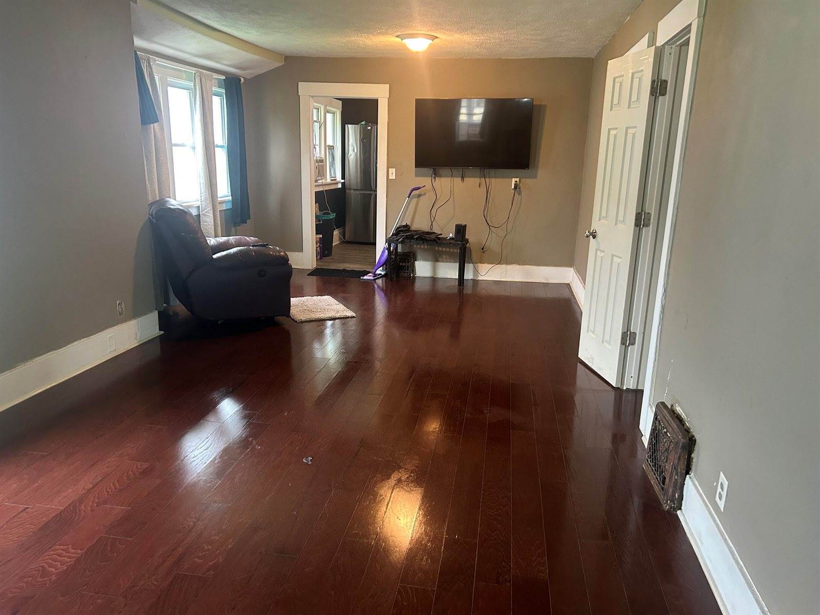 172 Goguac Street West, Battle Creek, MI 49015