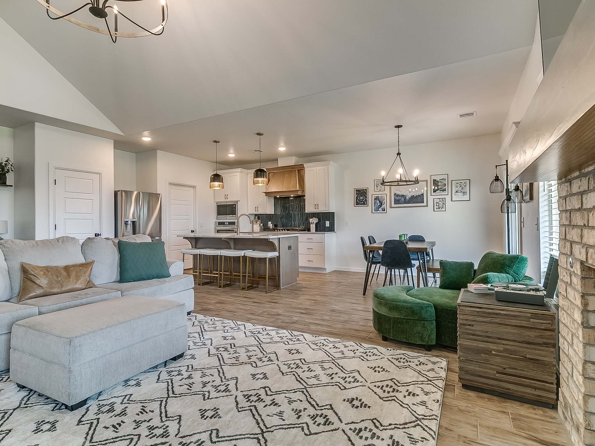 18516 Autumn Grove Dr., Edmond, OK 73012