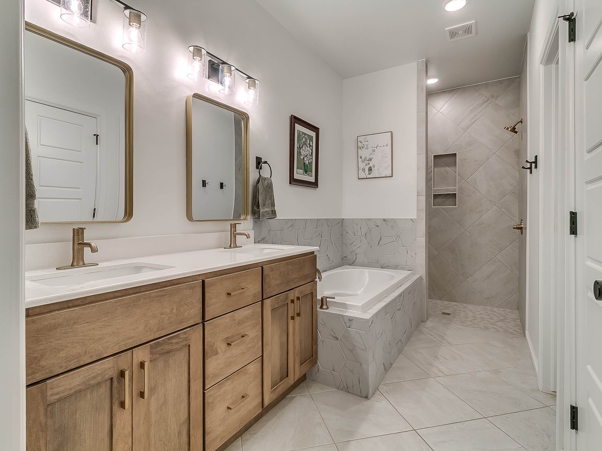 18516 Autumn Grove Dr., Edmond, OK 73012