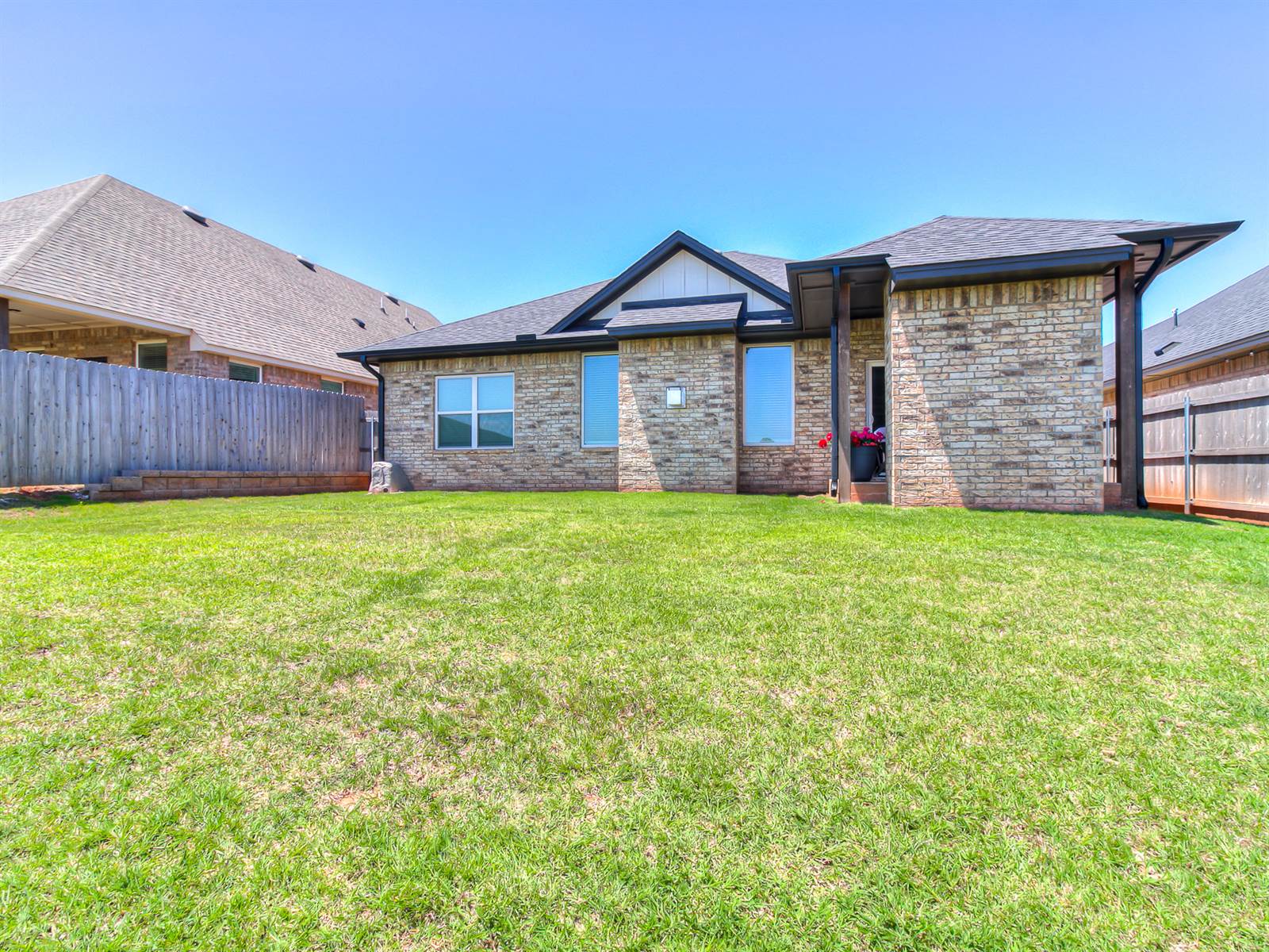 18516 Autumn Grove Dr., Edmond, OK 73012