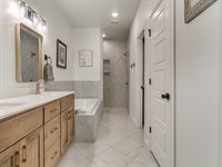 18516 Autumn Grove Dr., Edmond, OK 73012