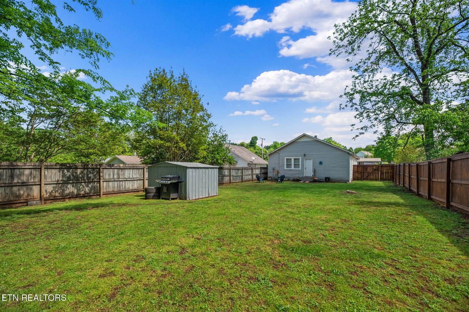 707 Front St, Maryville, TN 37804