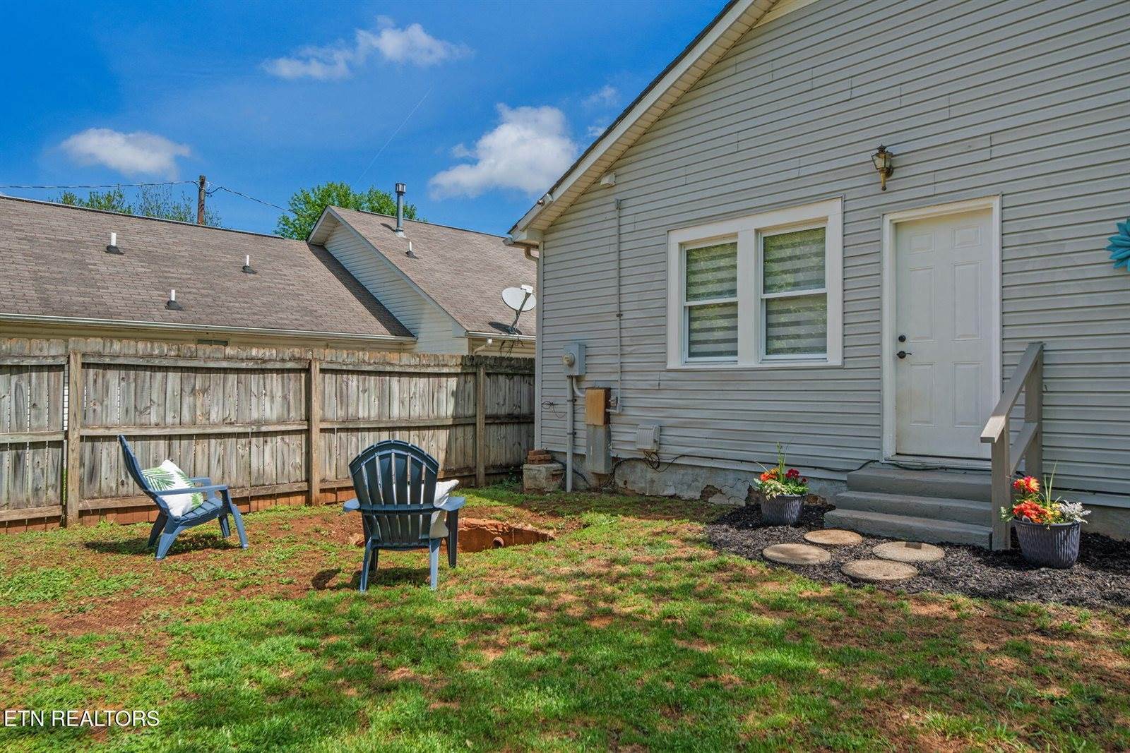 707 Front St, Maryville, TN 37804