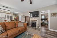 707 Front St, Maryville, TN 37804