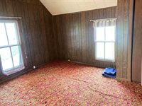 310 Hickory St, Harriman, TN 37748