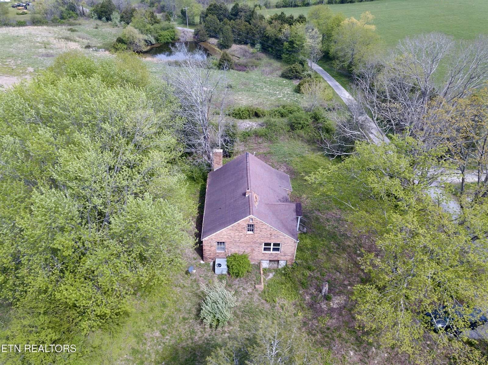 174 Stanley Bates Rd, Lancing, TN 37770