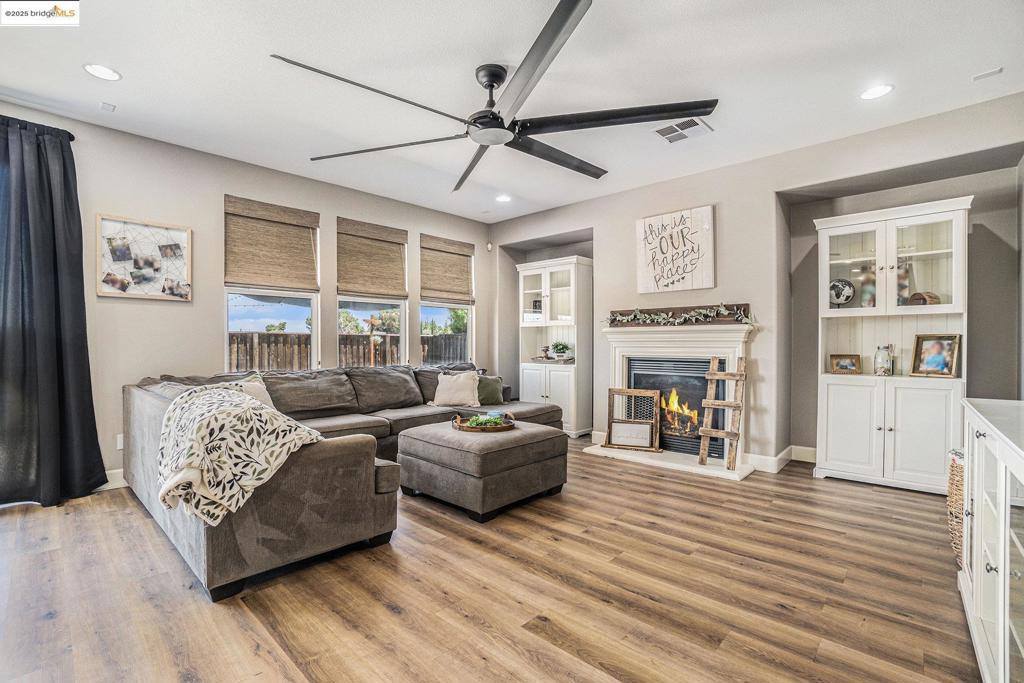 583 Sawgrass Way, Oakley, CA 94561