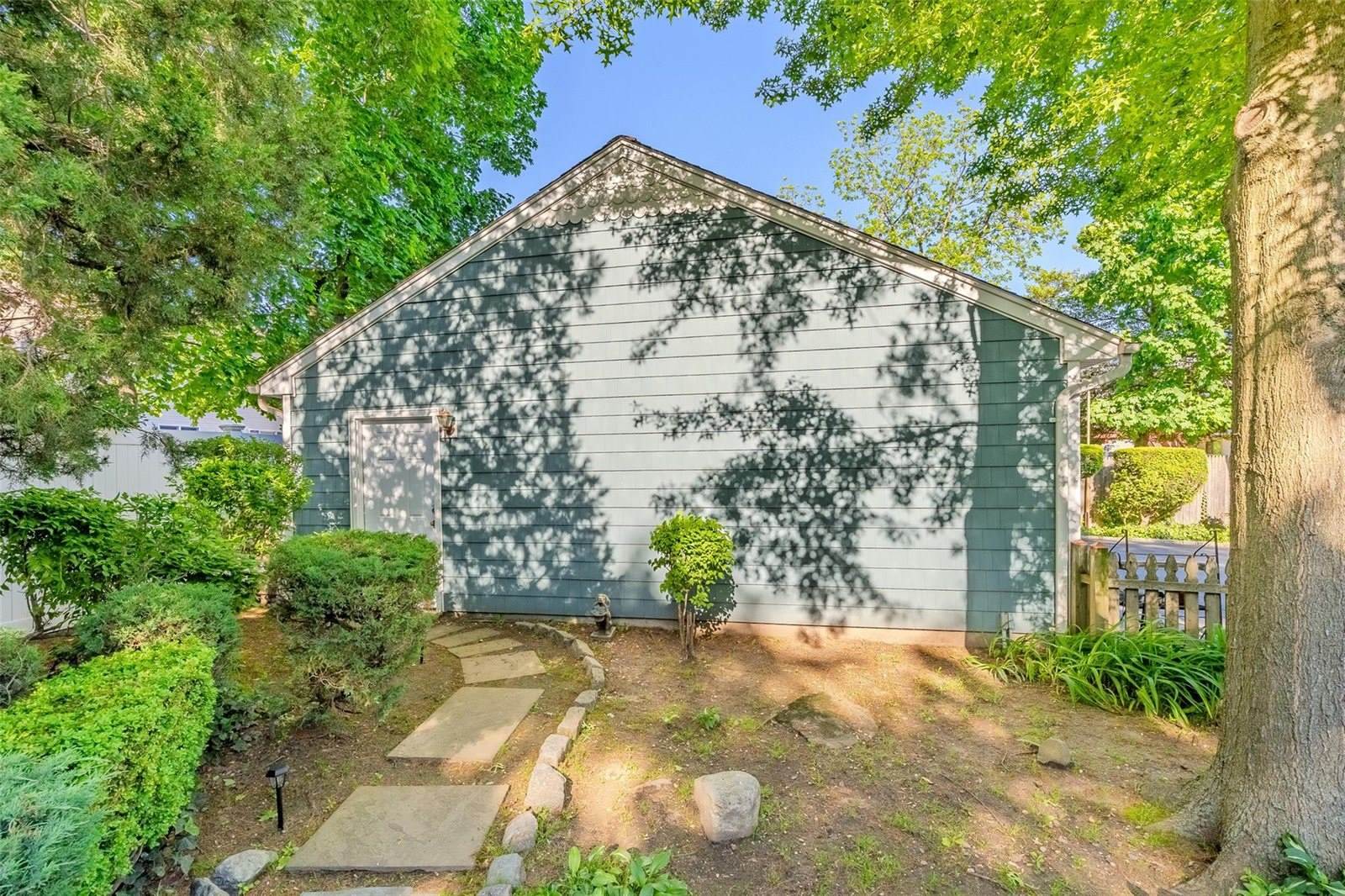 3355 Stratford Road, Hempstead, NY 11793