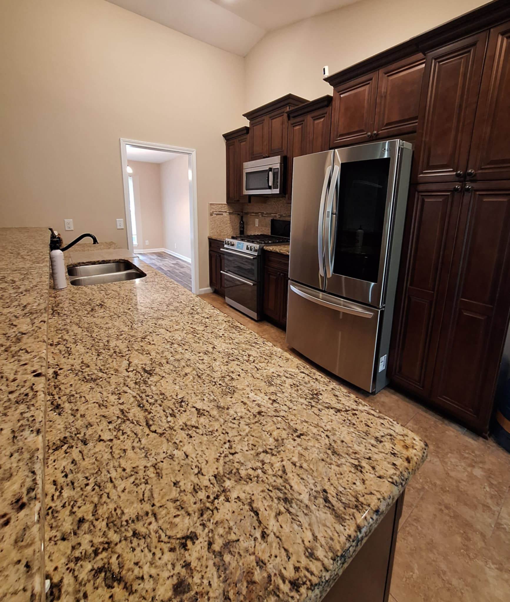 208 North Woodvalley Drive, Kingsland, GA 31548