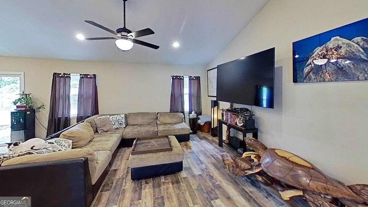 208 North Woodvalley Drive, Kingsland, GA 31548