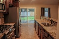 208 North Woodvalley Drive, Kingsland, GA 31548