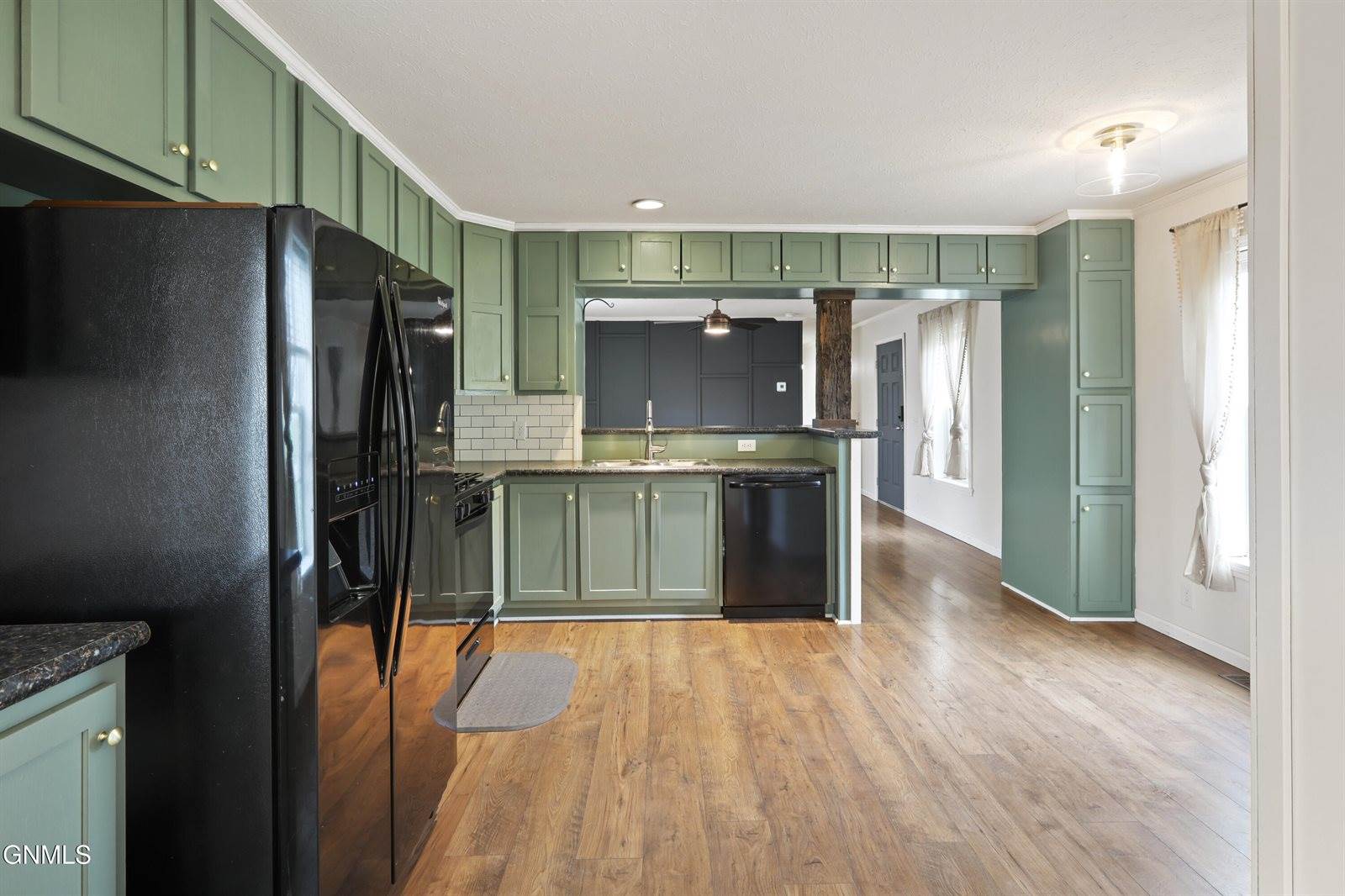 1429 47th Street West, Williston, ND 58801