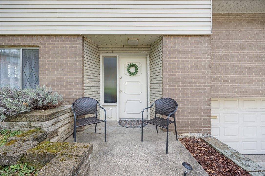 1111 Oriole Dr, Green Tree, PA 15220