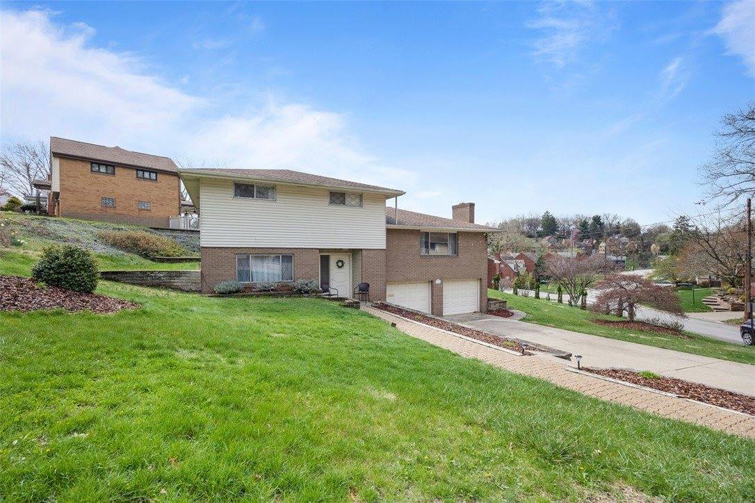 1111 Oriole Dr, Green Tree, PA 15220