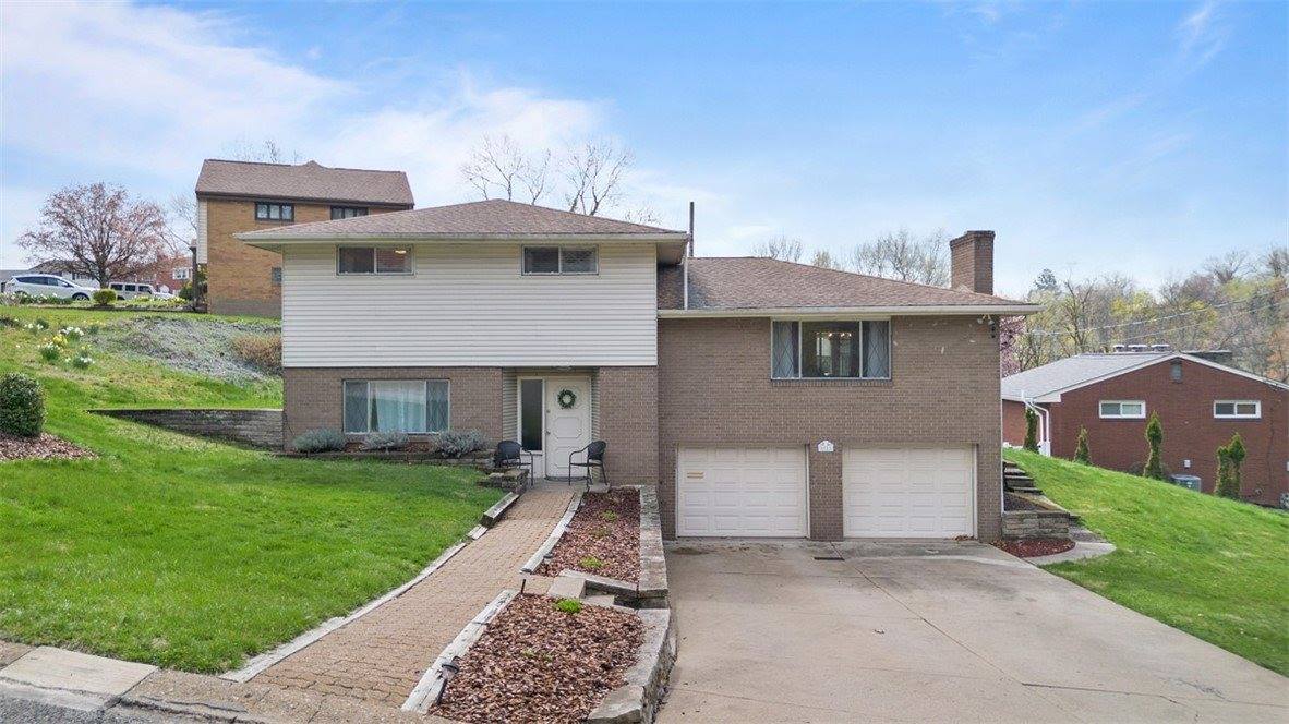 1111 Oriole Dr, Green Tree, PA 15220