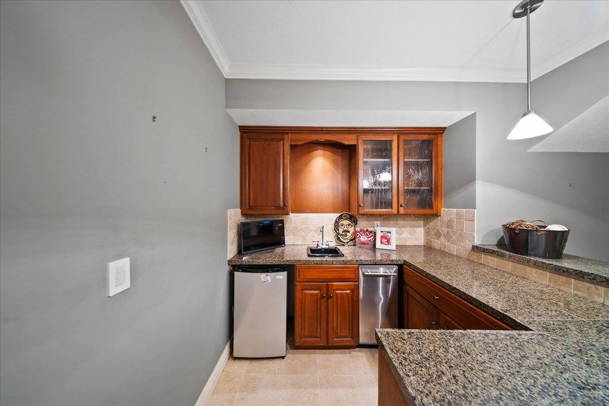 13106 W 125th Terrace, Overland Park, KS 66213