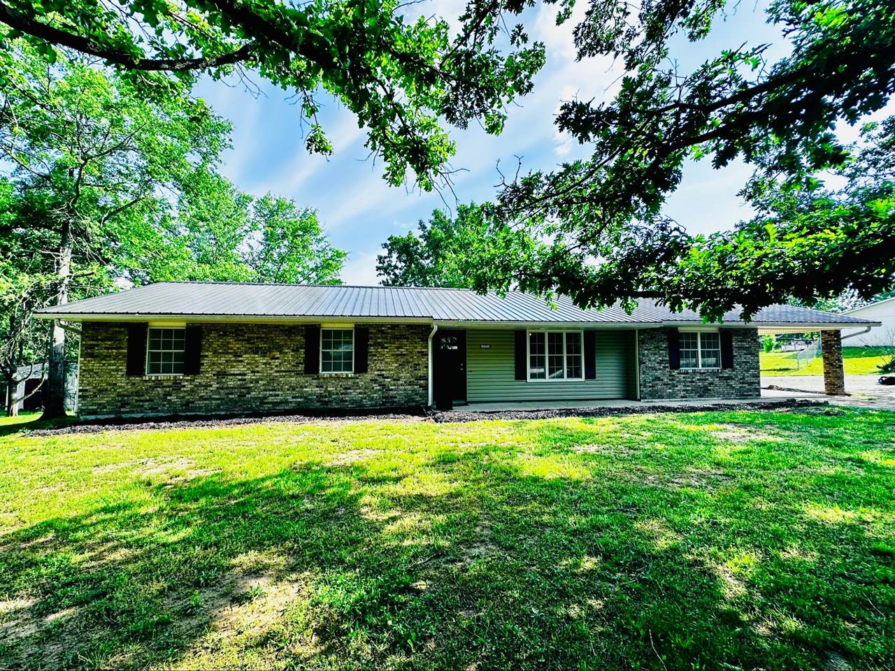 16646 Hardwood Lane, Saint Robert, MO 65584