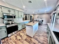 16646 Hardwood Lane, Saint Robert, MO 65584