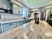 16646 Hardwood Lane, Saint Robert, MO 65584