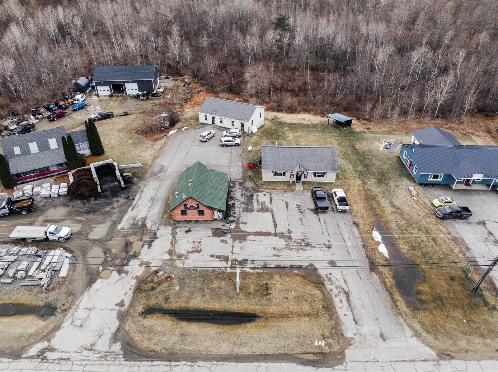 262 Moosehead Trail, Newport, ME 04953