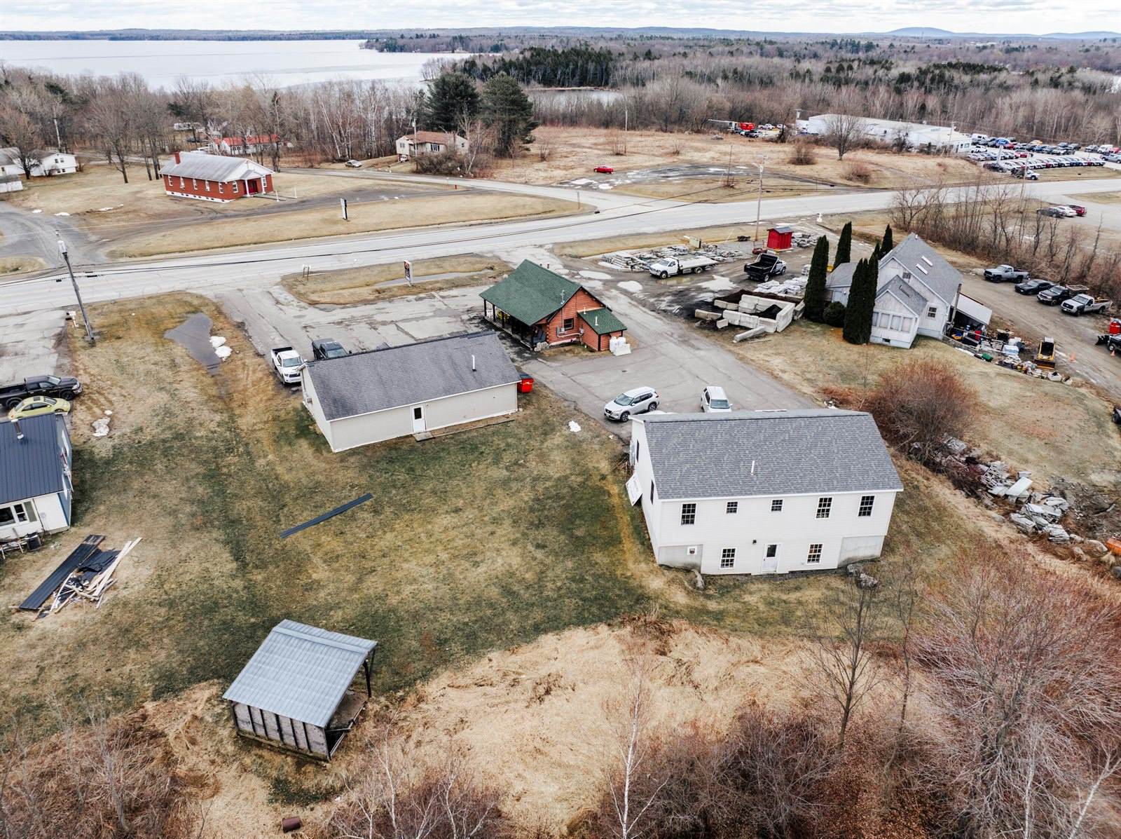 262 Moosehead Trail, Newport, ME 04953