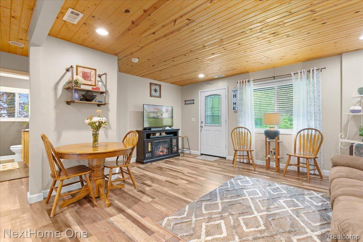 9220 Crofoot Road, IoscoTownship_Livingston, MI 48836