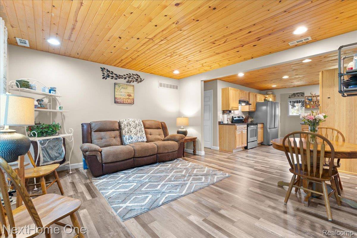 9220 Crofoot Road, IoscoTownship_Livingston, MI 48836