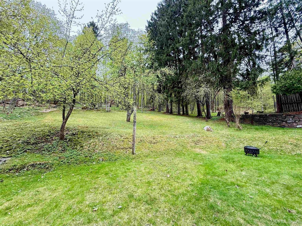 300 Jasper Street, Ishpeming, MI 49849