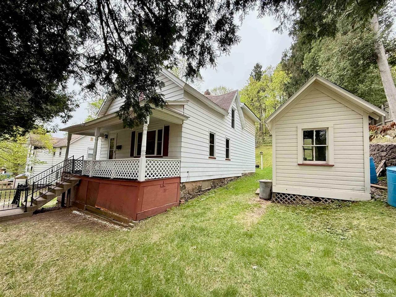 300 Jasper Street, Ishpeming, MI 49849