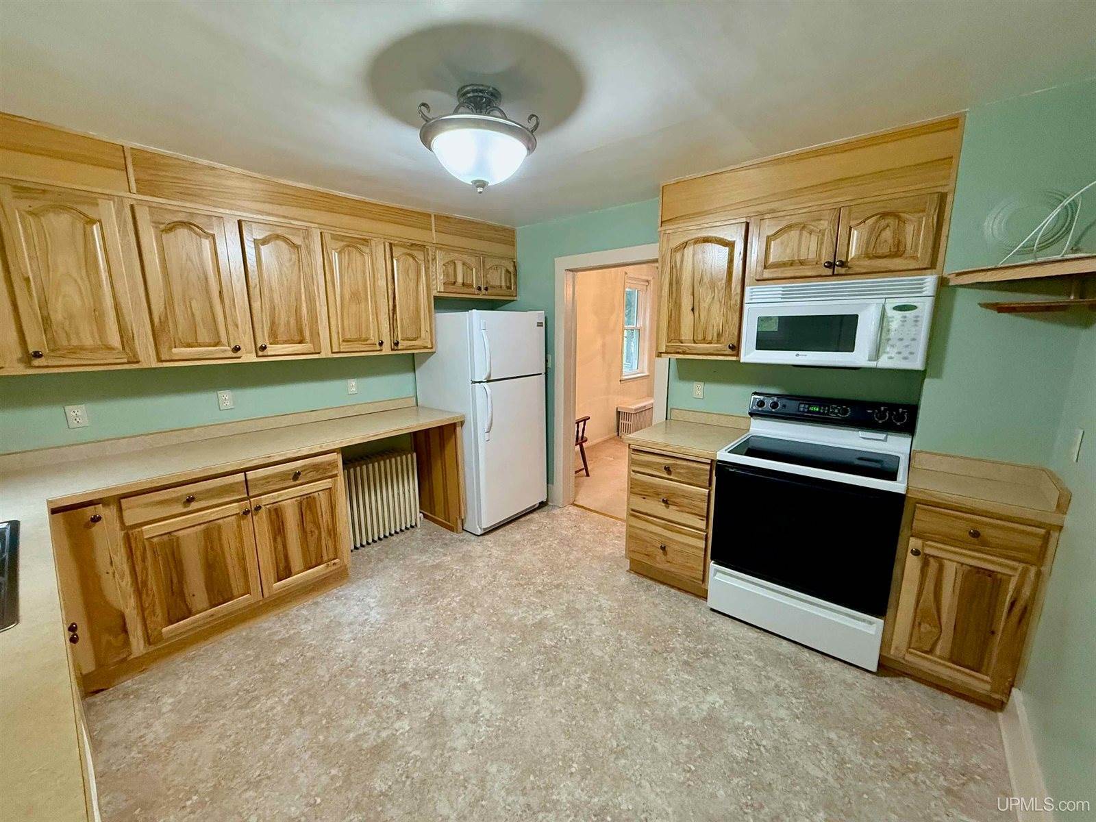 300 Jasper Street, Ishpeming, MI 49849