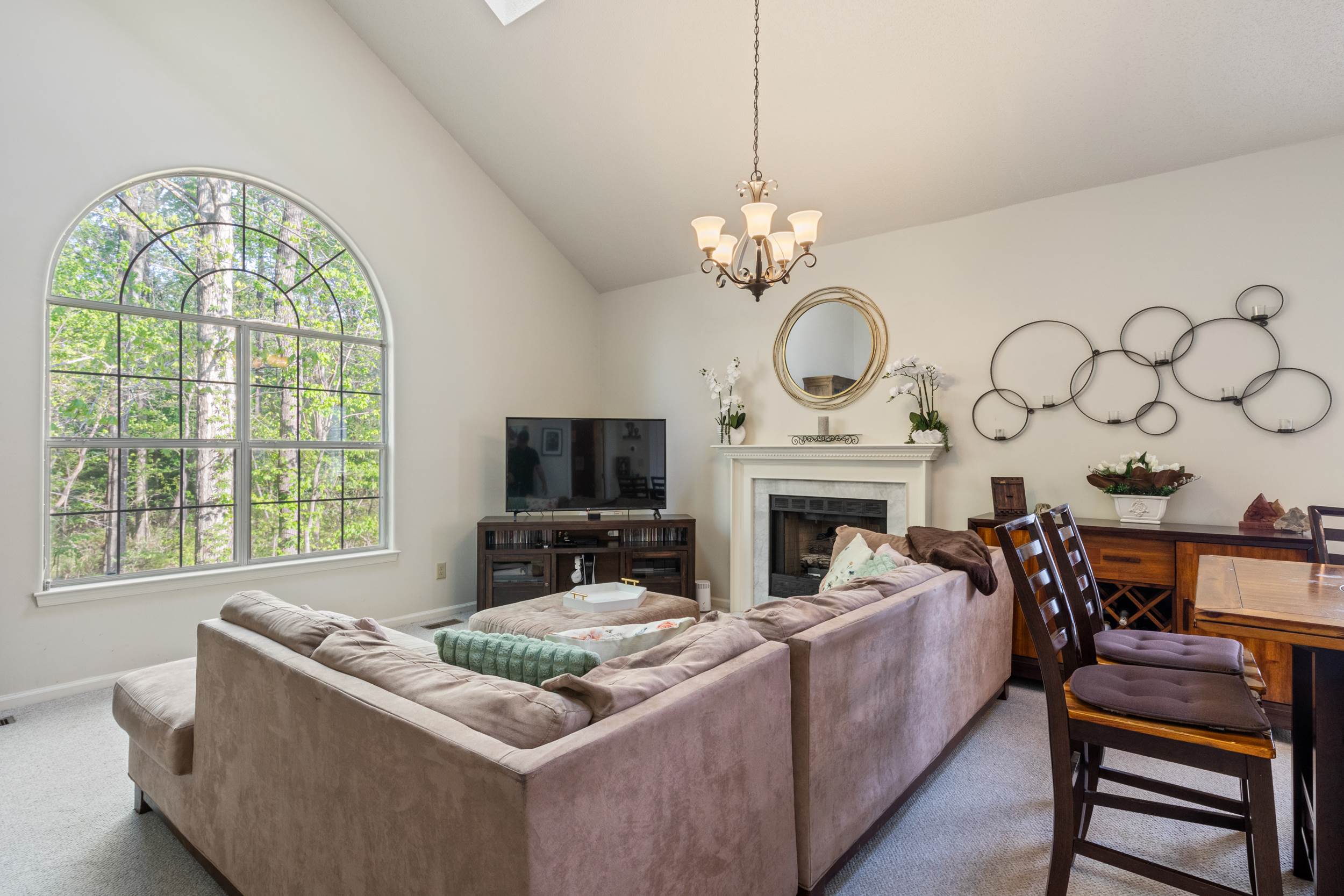 571 Seahorse Run, Chesapeake, VA 23320