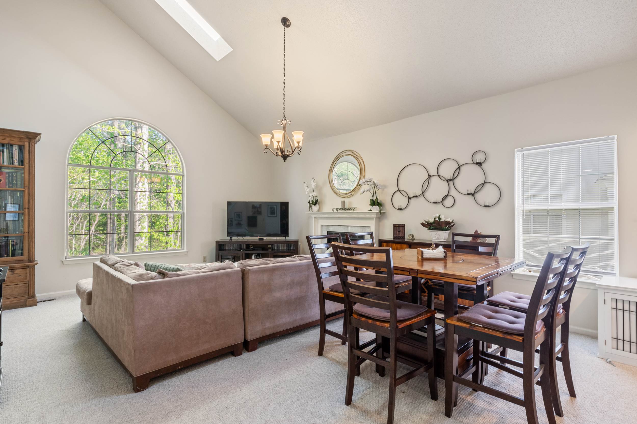 571 Seahorse Run, Chesapeake, VA 23320