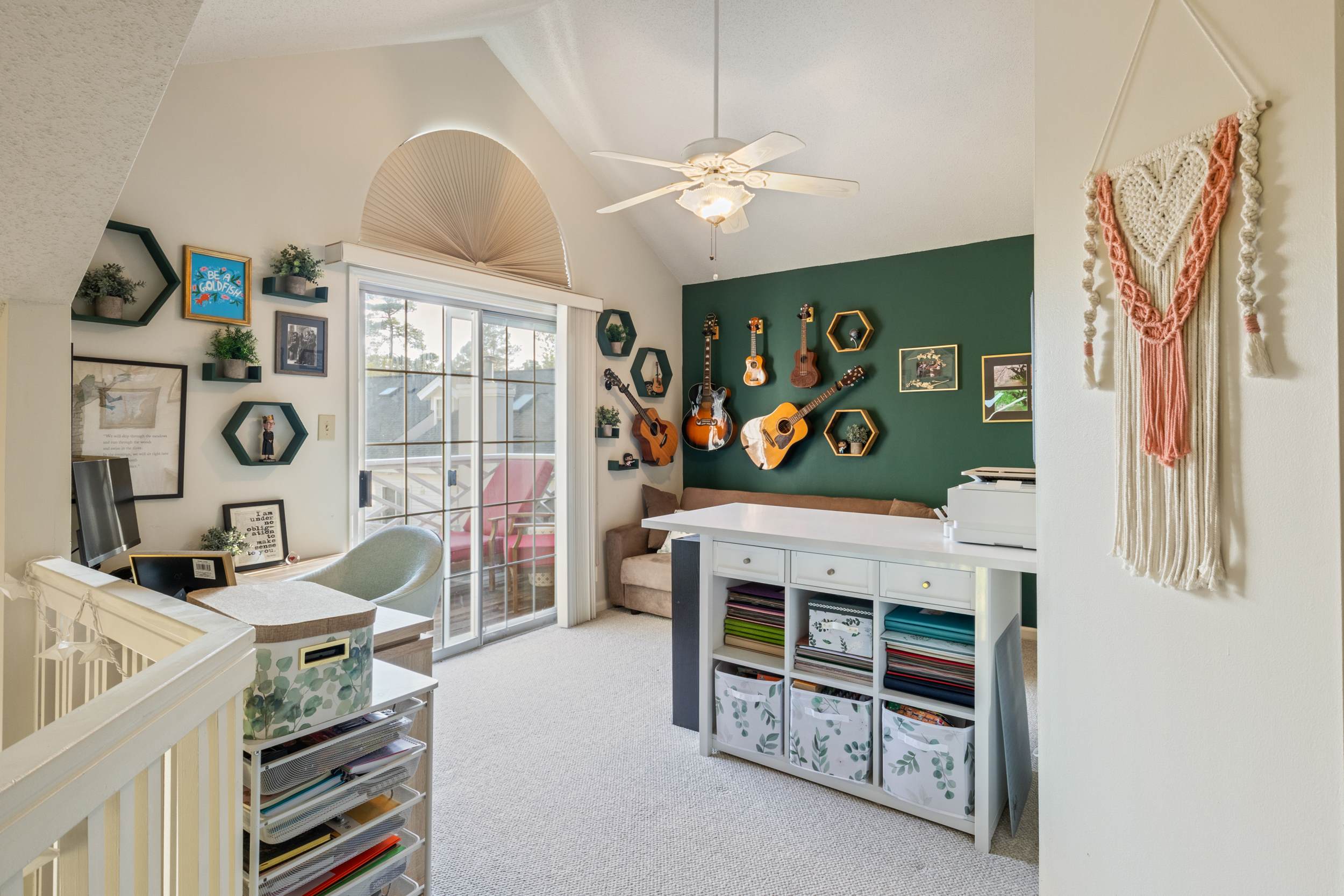 571 Seahorse Run, Chesapeake, VA 23320