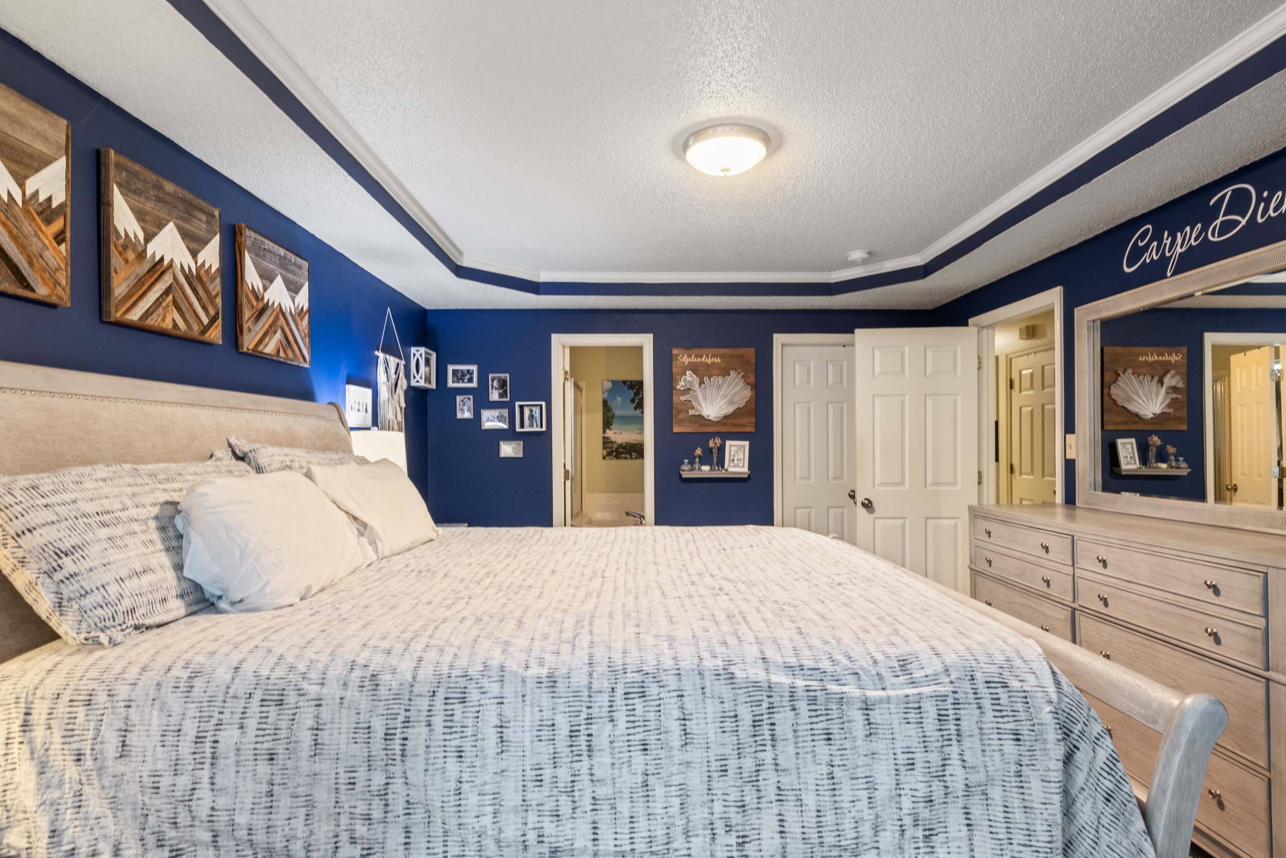 571 Seahorse Run, Chesapeake, VA 23320