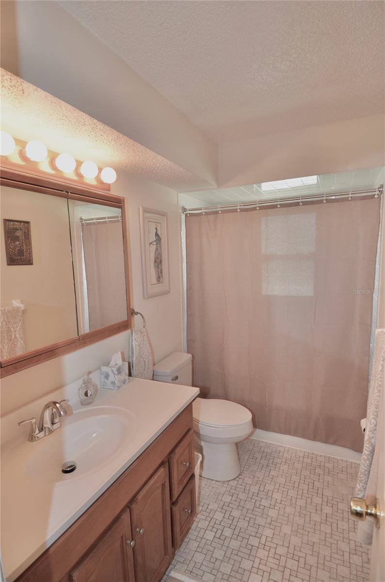 1203 Hudson Road, Venice, FL 34293