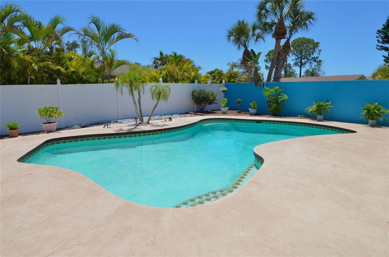 1203 Hudson Road, Venice, FL 34293