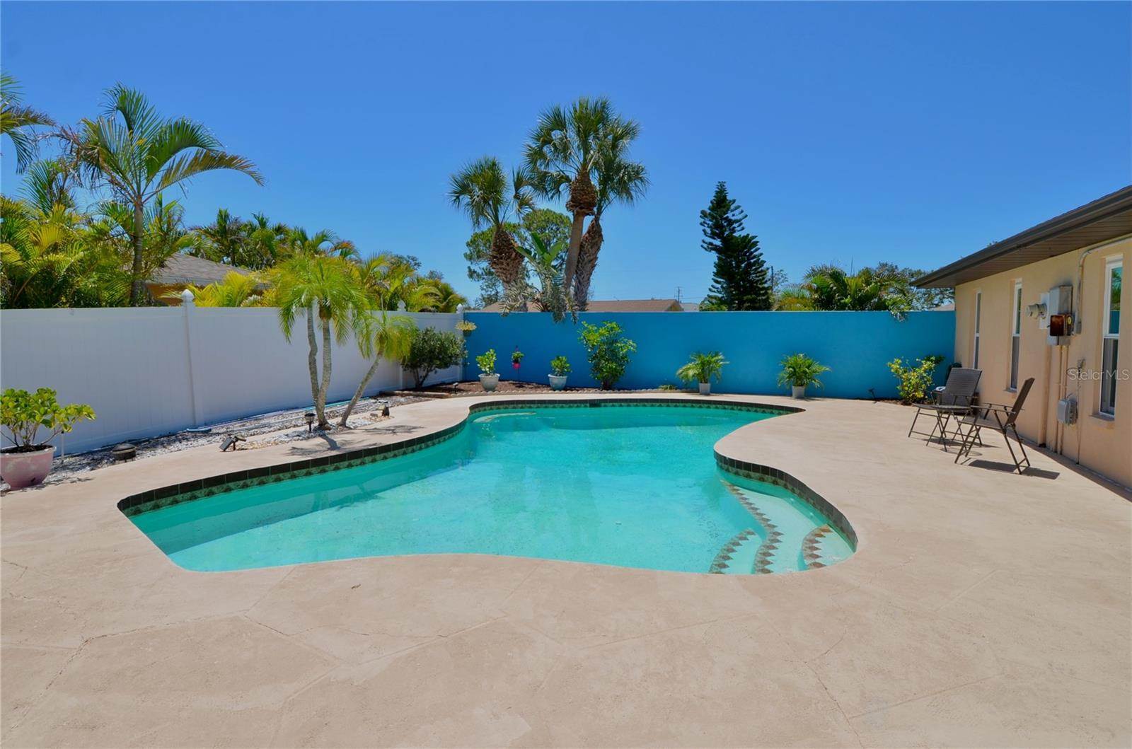 1203 Hudson Road, Venice, FL 34293