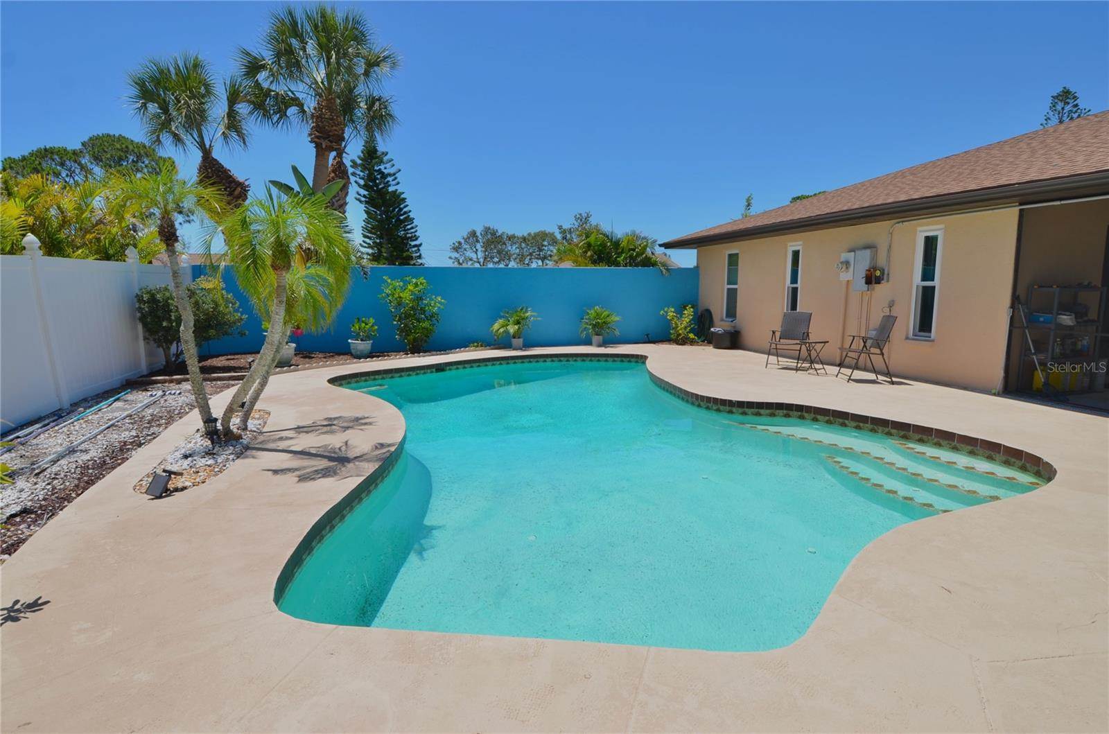 1203 Hudson Road, Venice, FL 34293