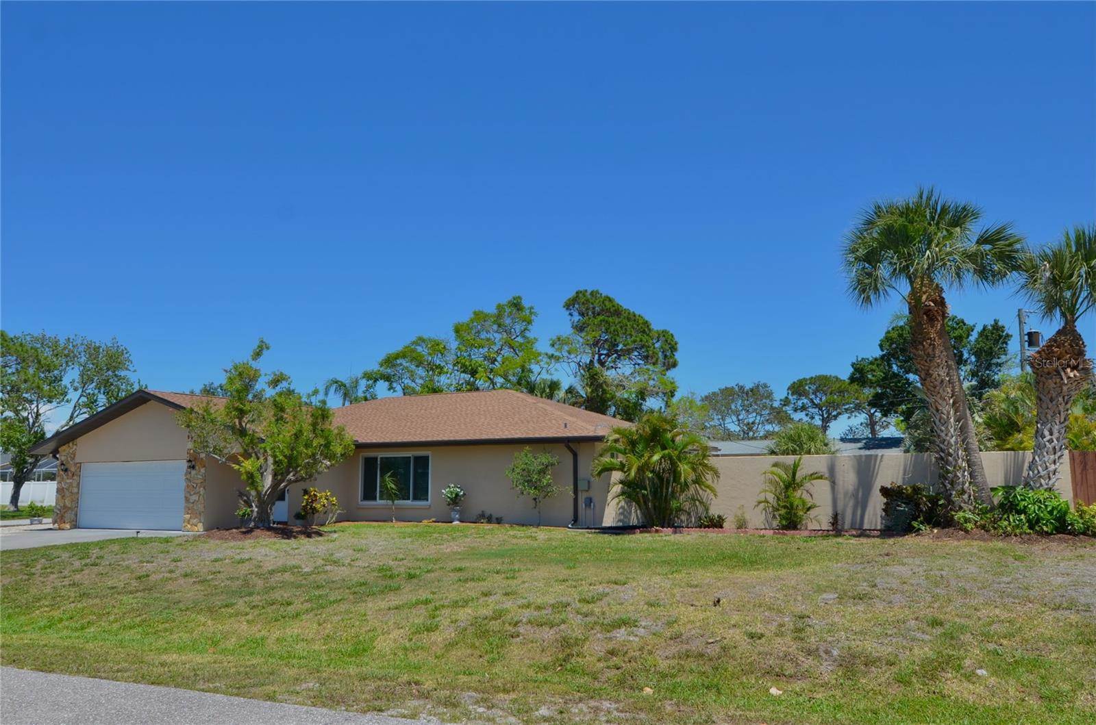 1203 Hudson Road, Venice, FL 34293