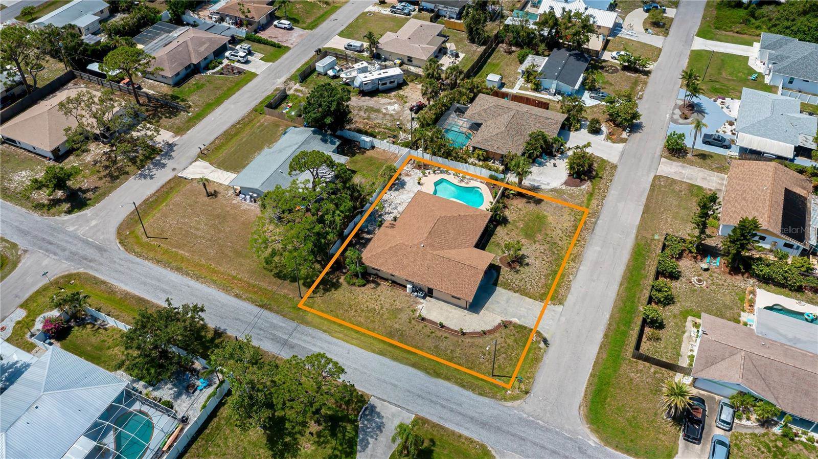1203 Hudson Road, Venice, FL 34293