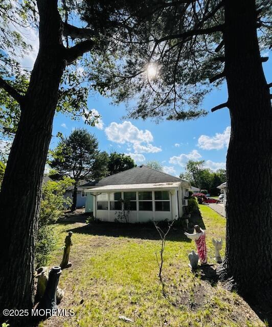 15 Mount Logan Lane, Toms River, NJ 08753