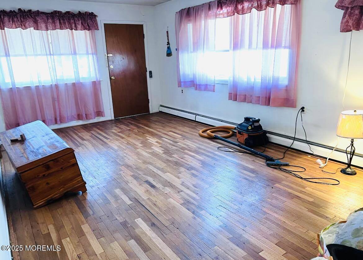 15 Mount Logan Lane, Toms River, NJ 08753